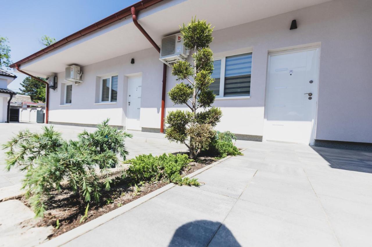 Alfa Apartmani ซูโบติกา ภายนอก รูปภาพ